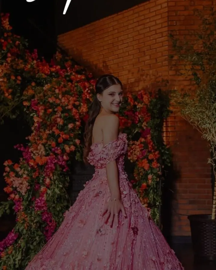 15 anos da Laura Possobom — Roberta (mãe) — Festa de 15 anos no Empório no Empório Guimarães